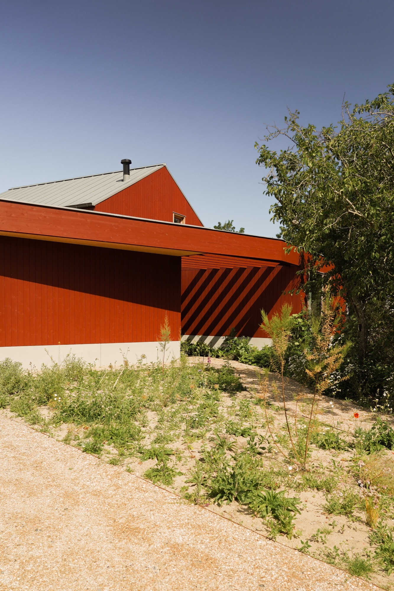 The Red Dune House · photography by Into the Wild Houses